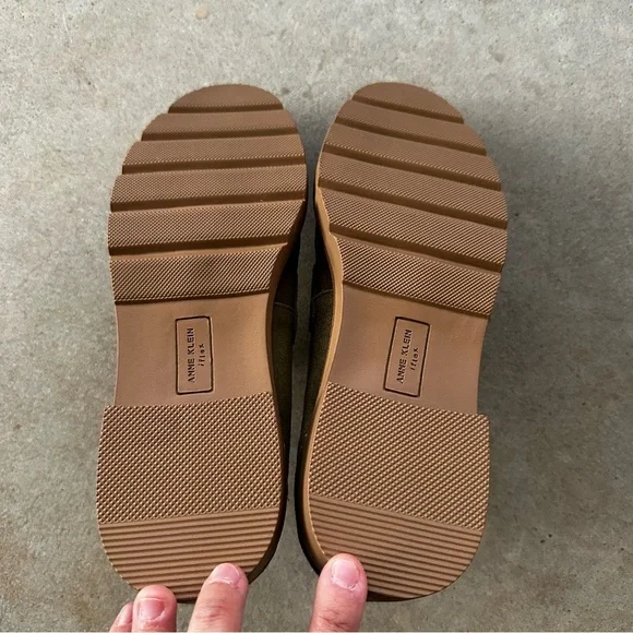 Anne Klein Emmylou Suede Loafers Olive Women’s Size 7M - Picture 7 of 9